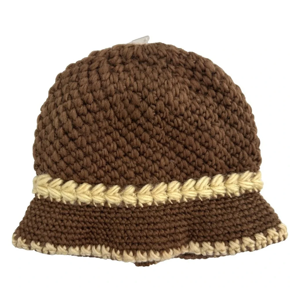 Women's Crochet Cloche Fleece Lined Winter Hat Faux Fur Flower Accent Brown Knit